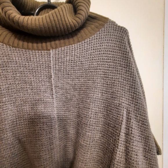 Aritzia Wilfred Free Wellsh Turtleneck Wool Poncho Sweater - Picture 8 of 14